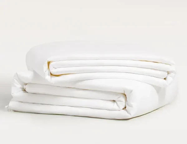 Silk Suen silk duvet uses premium cotton shell whether it is for summer, spring/fall, or winter.